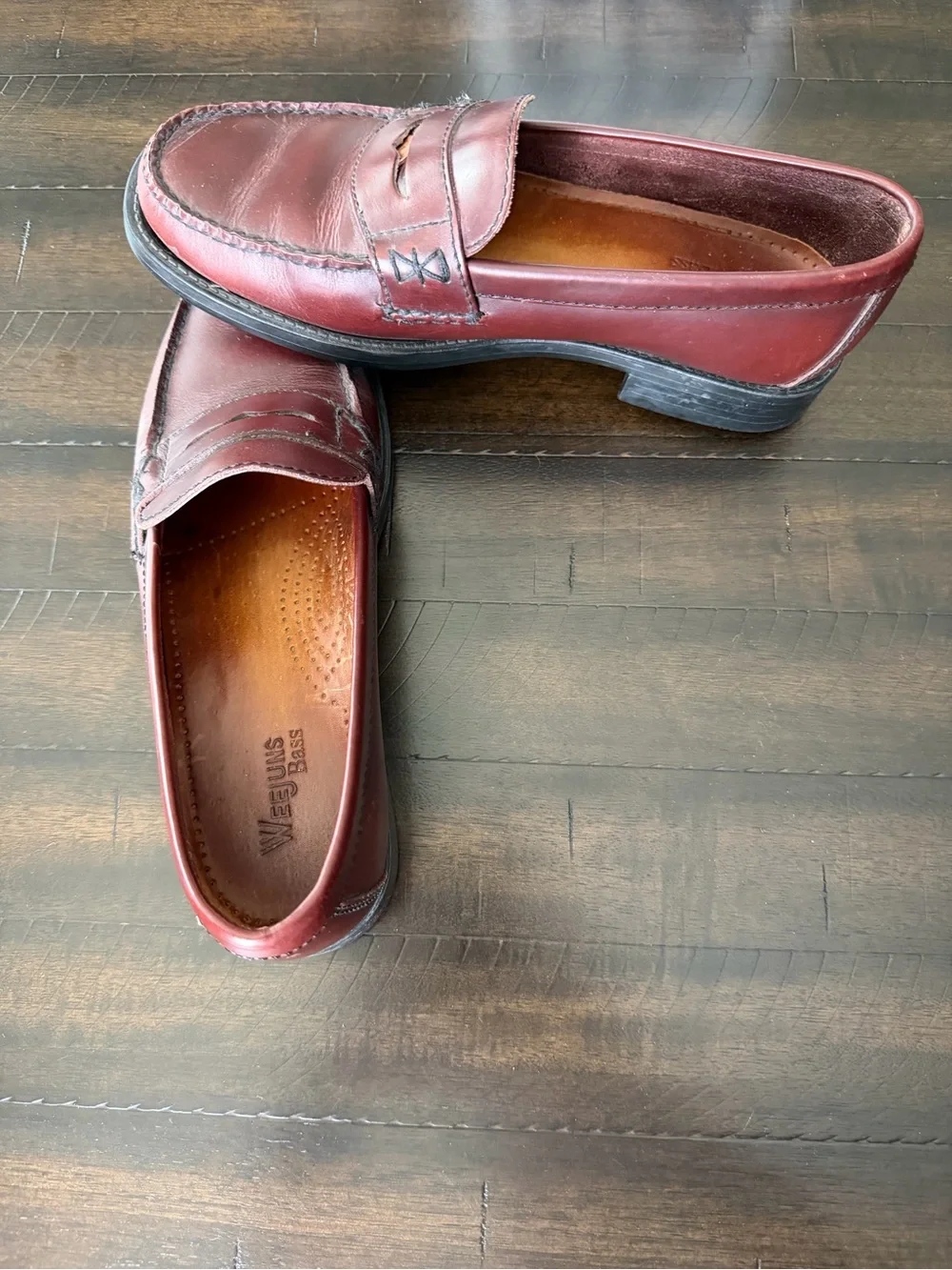 Bass Weejuns Katherine burgundy leather penny loafers